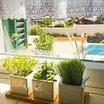 House Diana - Heated Swimming Pool And Jacuzzi Villa