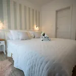 House Diana - Heated Swimming Pool And Jacuzzi