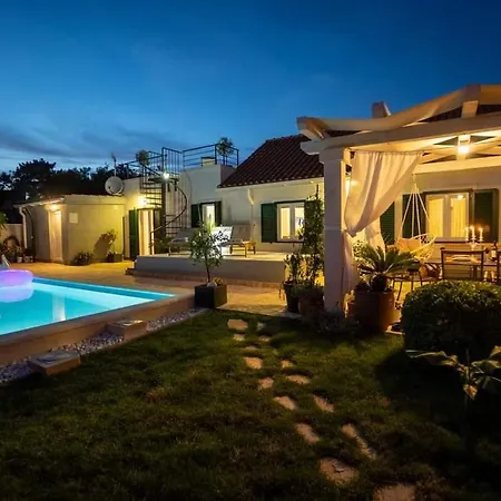 וילה House Diana - Heated Swimming Pool And Jacuzzi