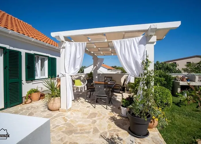 House Diana - Heated Swimming Pool And Jacuzzi * Vir