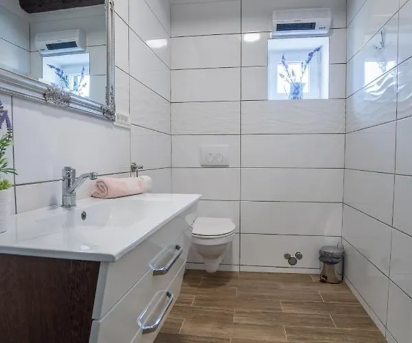 Villa House Diana - Heated Swimming Pool And Jacuzzi *