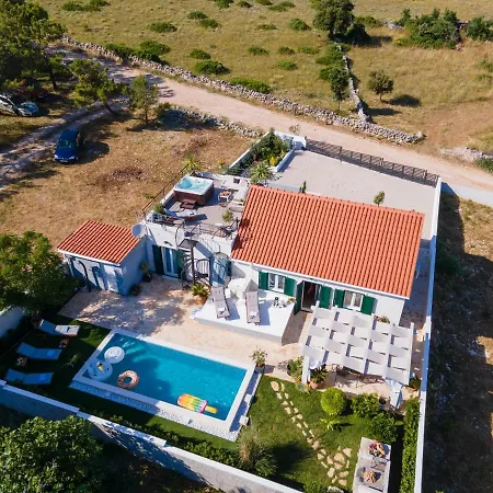 Villa House Diana - Heated Swimming Pool And Jacuzzi Vir