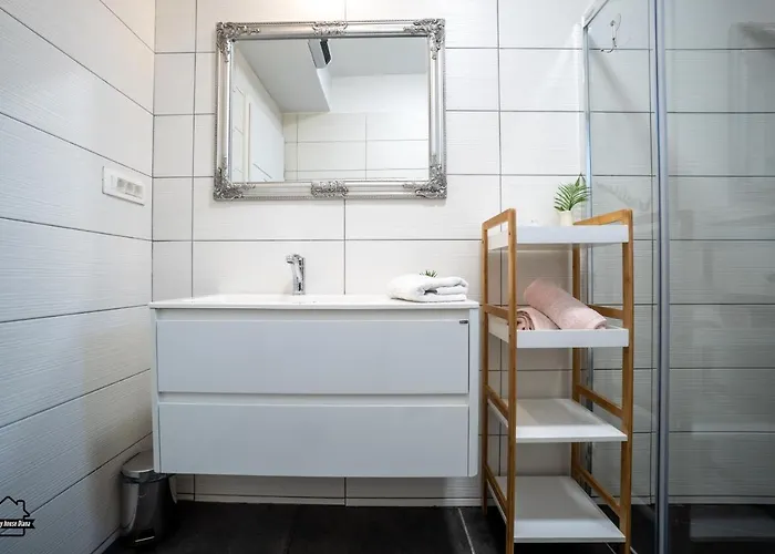 House Diana - Heated Swimming Pool And Jacuzzi * Вир